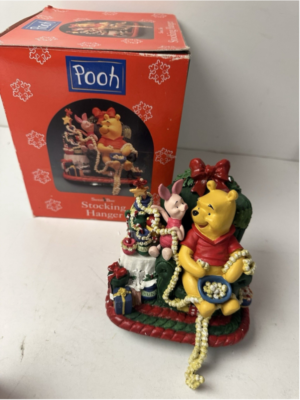 Vintage Disney Winnie the Pooh Piglet Christmas Stocking Hanger Resin Figurine